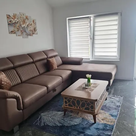 Hukanovic Apartamento *
